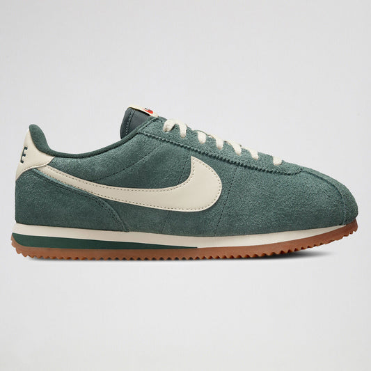Tênis Nike Cortez Vintage Suede Feminino - Verde - Foto 1