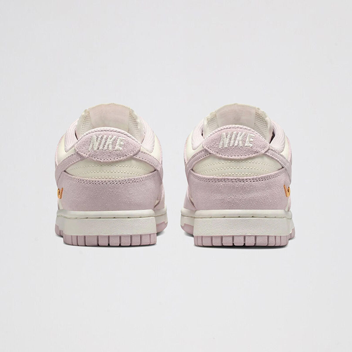 Tênis Nike Dunk Low Feminino - Rosa / Creme - Foto 3